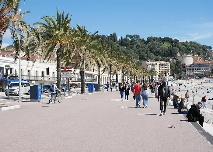 - Promenade & * Nice